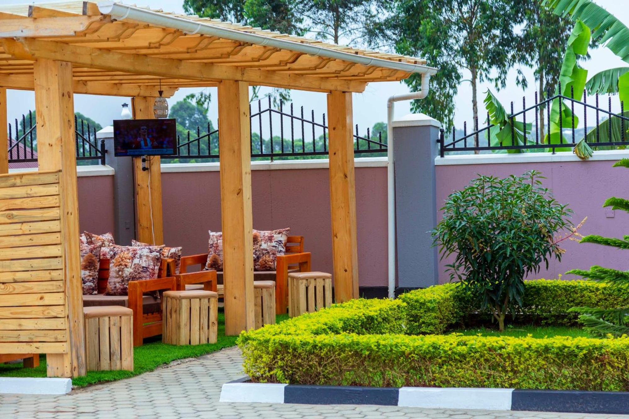 Occazia Hotel Mbarara Экстерьер фото